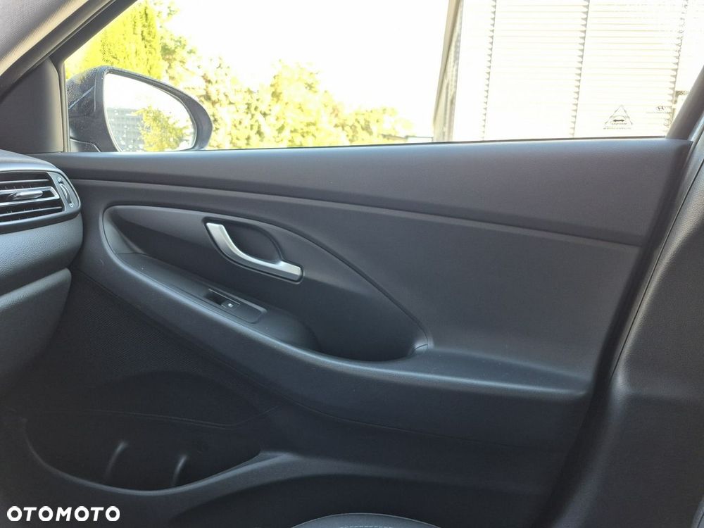 Hyundai i30 1.5 T-GDI 48V Smart DCT - 30