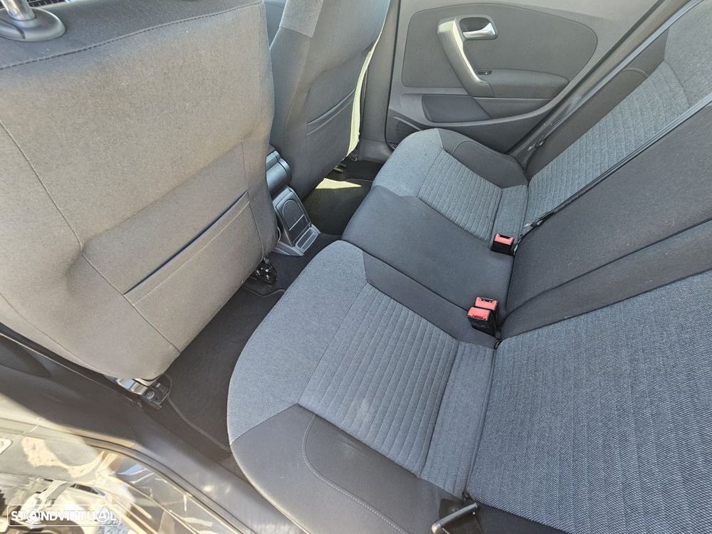 VW Polo 1.6 TDI Confortline BlueMotion - 22