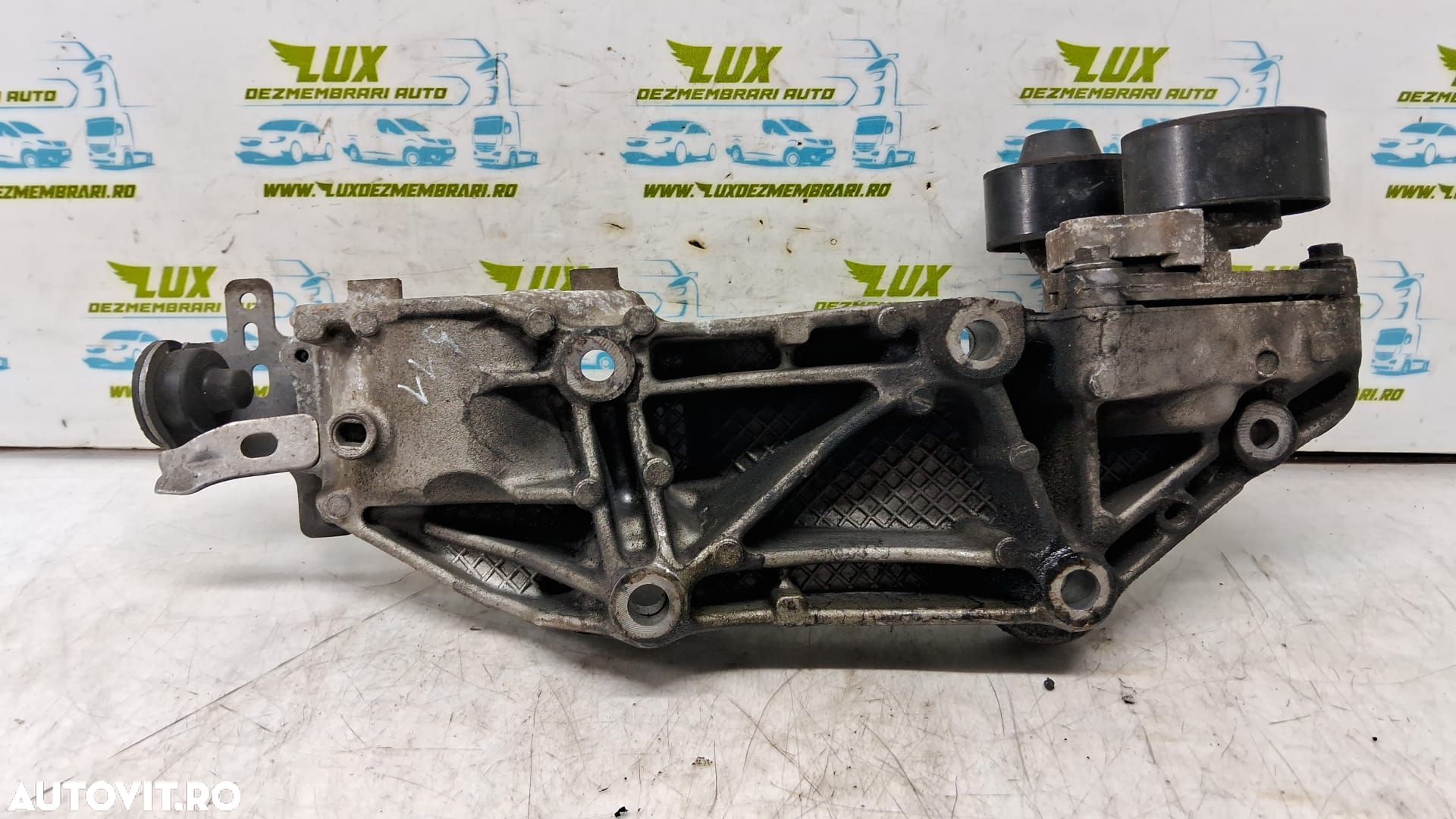 Suport accesorii 2.0 dci M9R 8200881264 Renault Laguna 3 [2007 - 2011 - 1