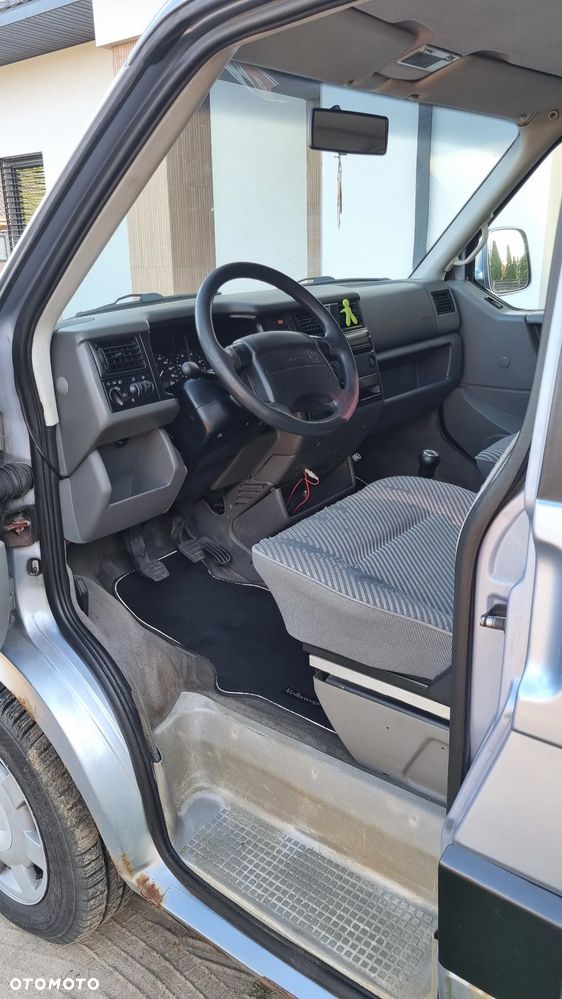 Volkswagen Multivan Standard - 7