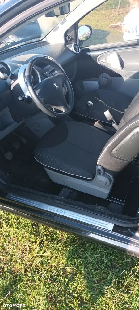 Peugeot 107 1.0 Happy Euro5 - 6
