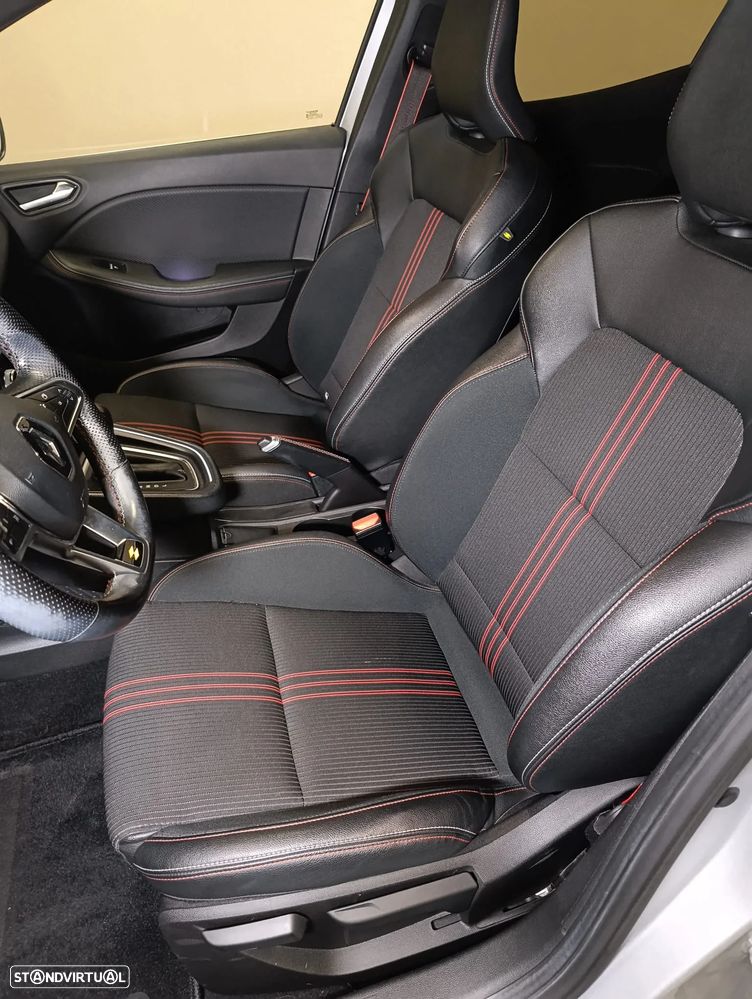 Renault Clio 1.0 TCe RS Line CVT - 26