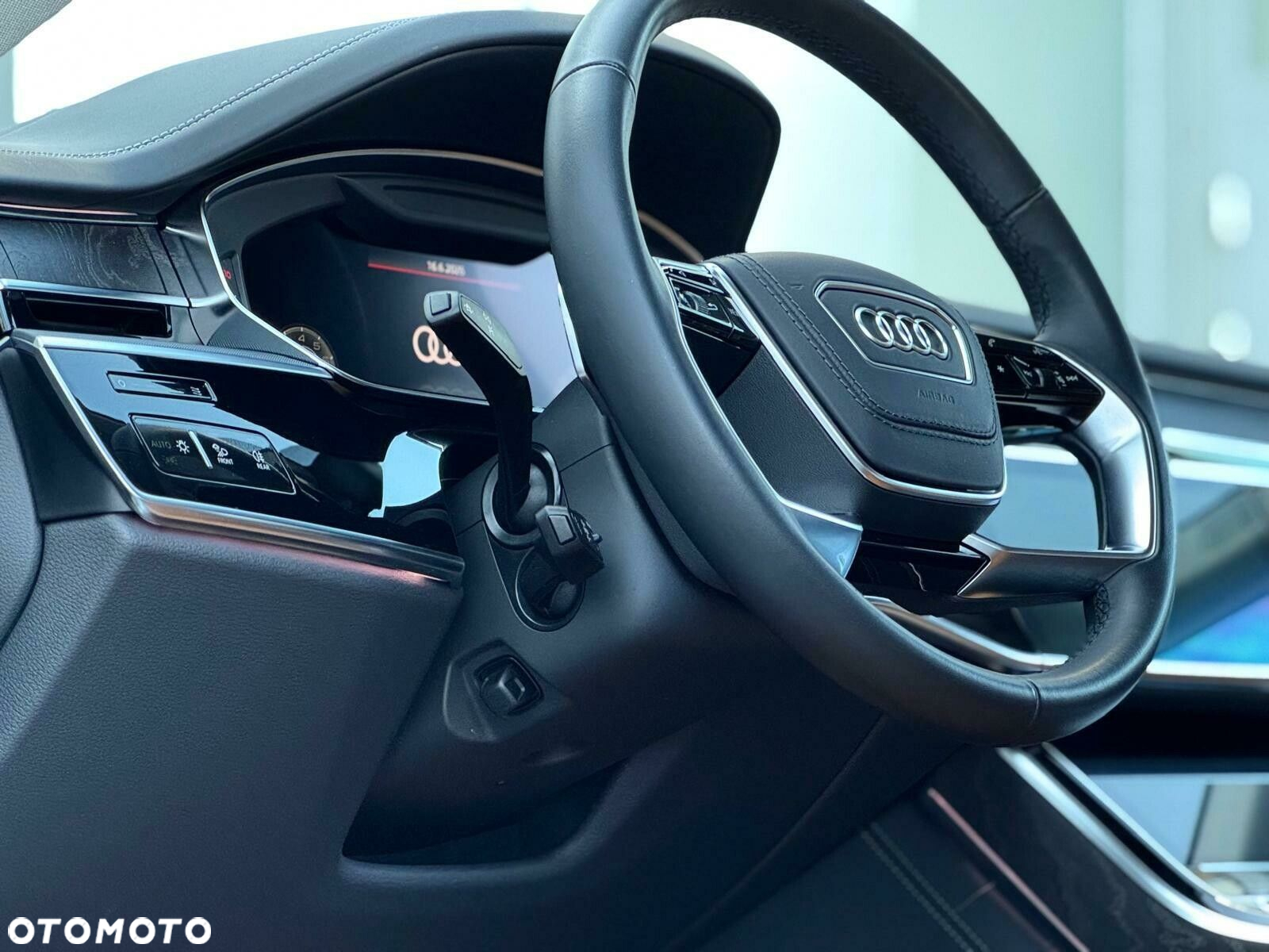 Audi A8 - 32