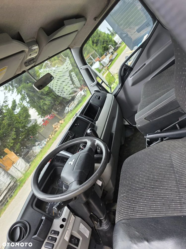 Mitsubishi CANTER FUSO - 11