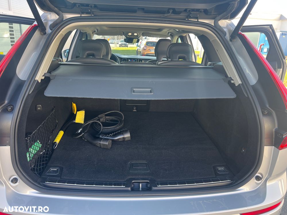 Volvo XC 60 T8 AWD Recharge Ultimate Dark - 14