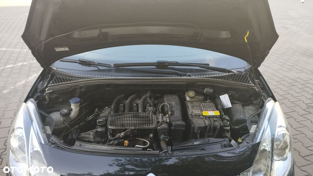 Citroën C3 1.2 e-VTi Exclusive ETG - 8