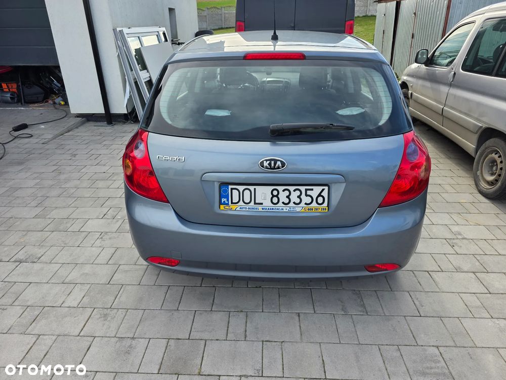 Kia Ceed 1.4 Comfort + - 4