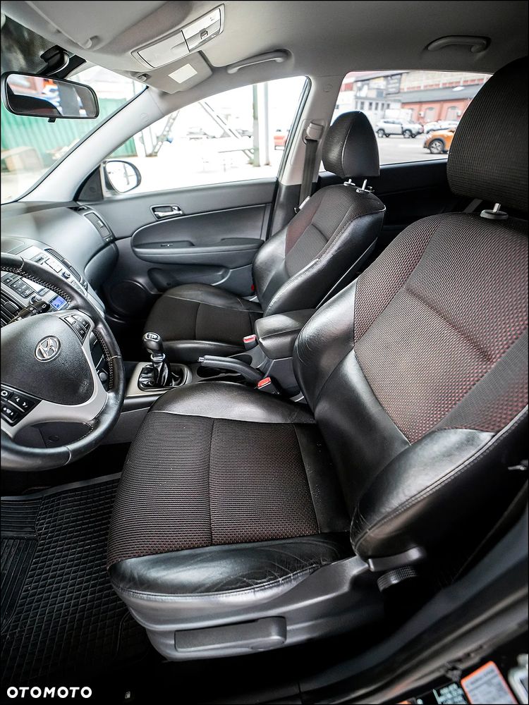 Hyundai i30 - 32