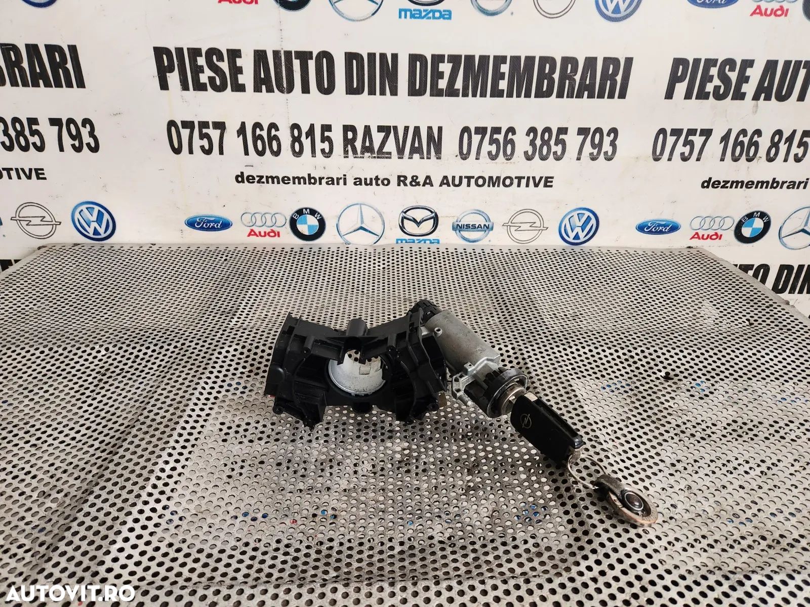 Contact Cu Cheie Opel Mokka An 2012-2013-2014-2015-2016 Volan Stanga - Dezmembrari Arad - 1