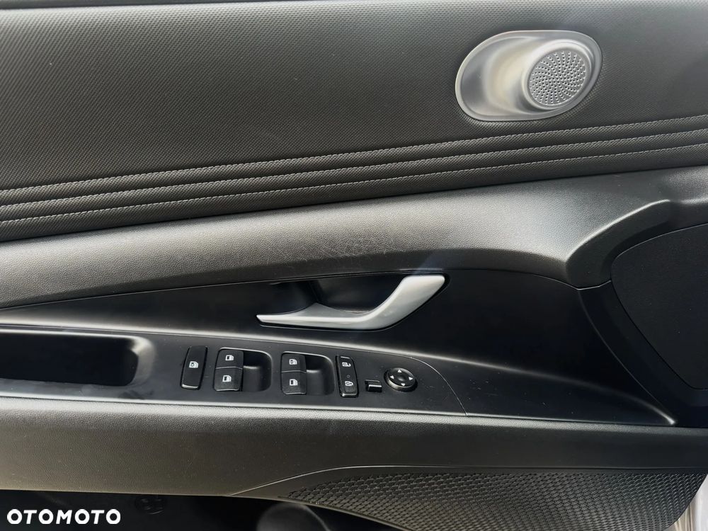 Hyundai Elantra 1.6 Smart CVT - 31