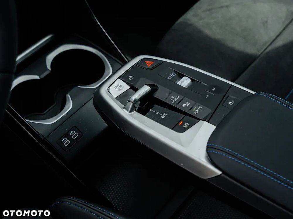 BMW X1 sDrive18d - 9
