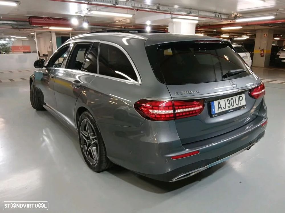 Mercedes-Benz E 300 de AMG Line - 2