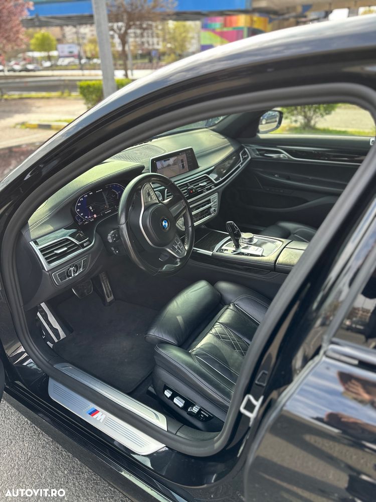 BMW Seria 7 730d - 29