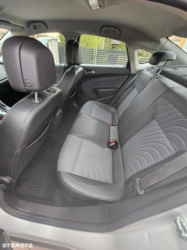 Opel Astra 1.4 T Cosmo - 35