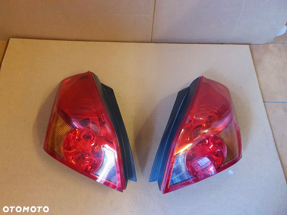 LAMPA PRAWY LEWY TYŁ KIA PRO CEED 1 I 3 DRZWI