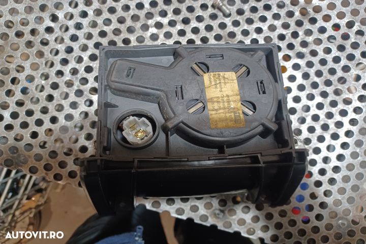 Scrumiera Audi A6 4F/C6 [2004 - 2008] Sedan 2.0 TDI MT (140 hp) - 2