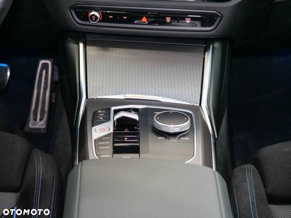 BMW Seria 3 330i xDrive M Sport sport - 12