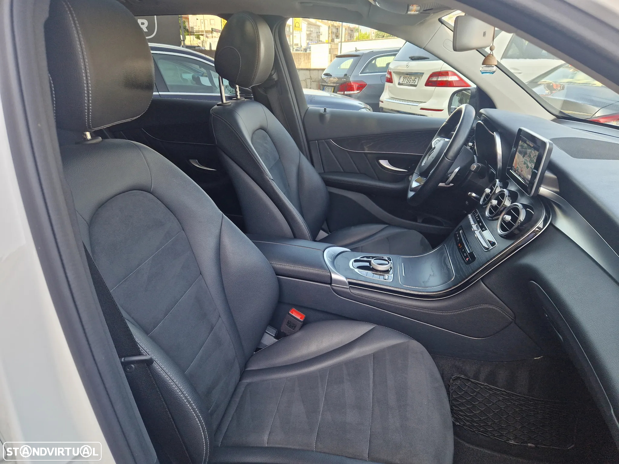 Mercedes-Benz GLC 250 d AMG Line 4-Matic - 12