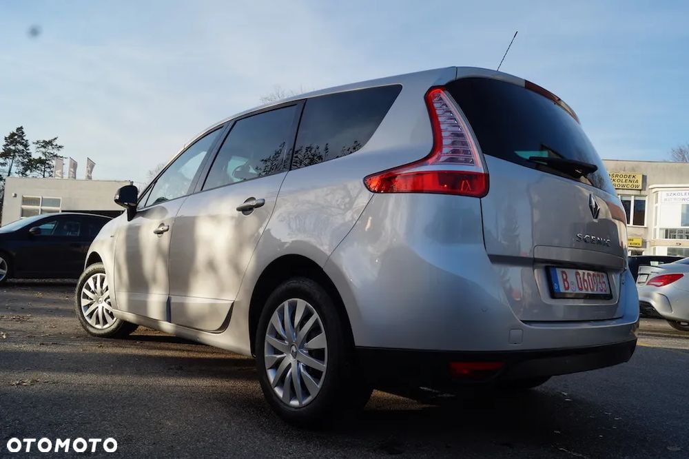 Renault Grand Scenic Gr 1.9 dCi Bose Edition - 20