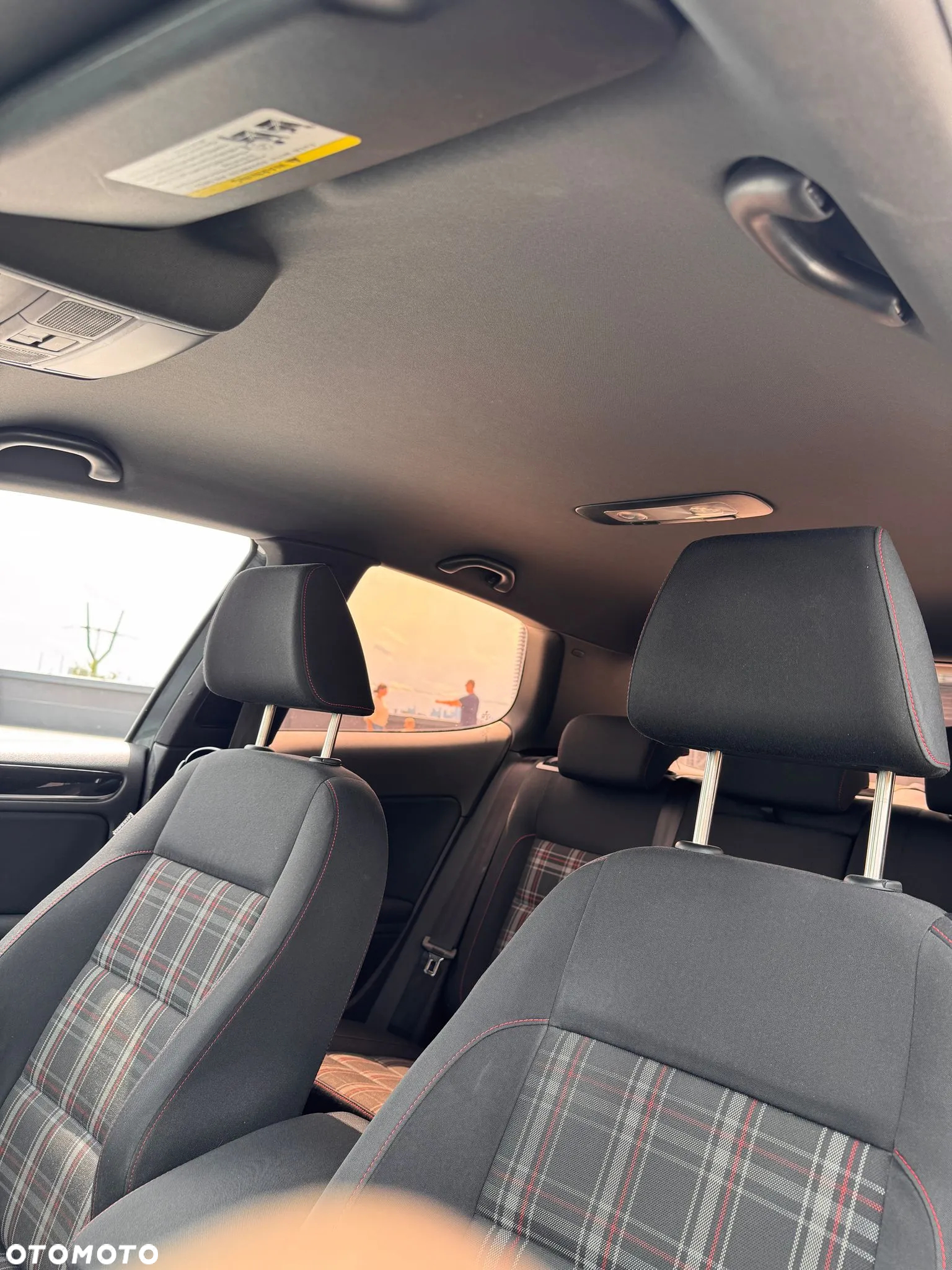Volkswagen Golf VI 2.0 TSI GTI DSG - 10