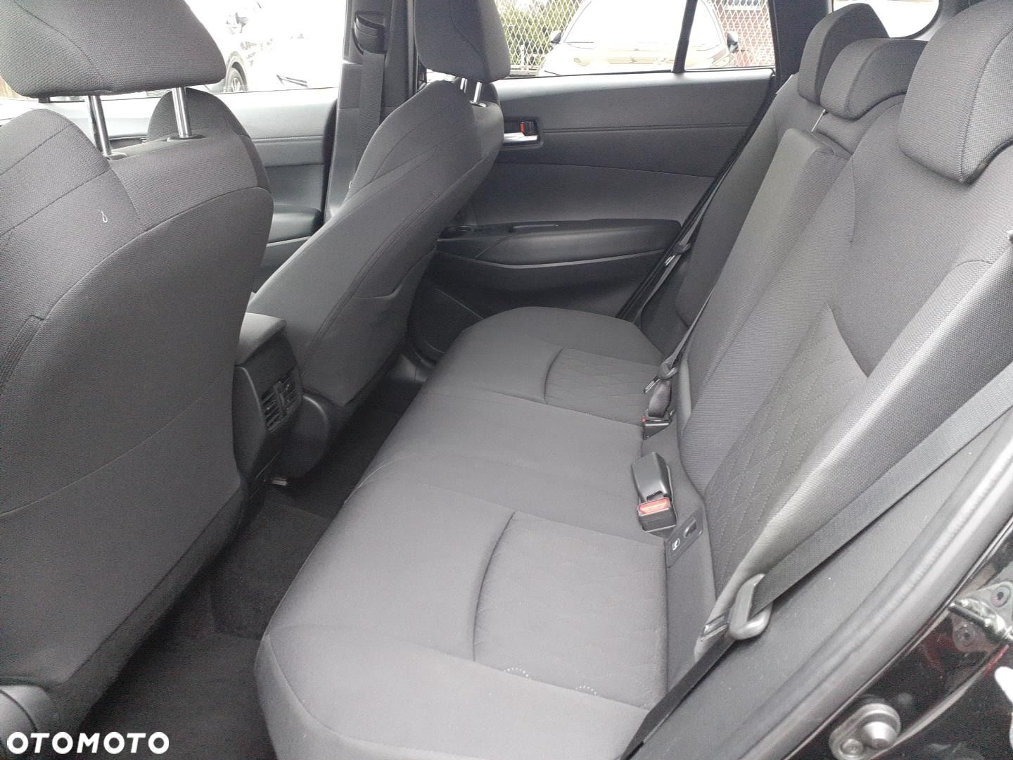 Toyota Corolla Cross - 10