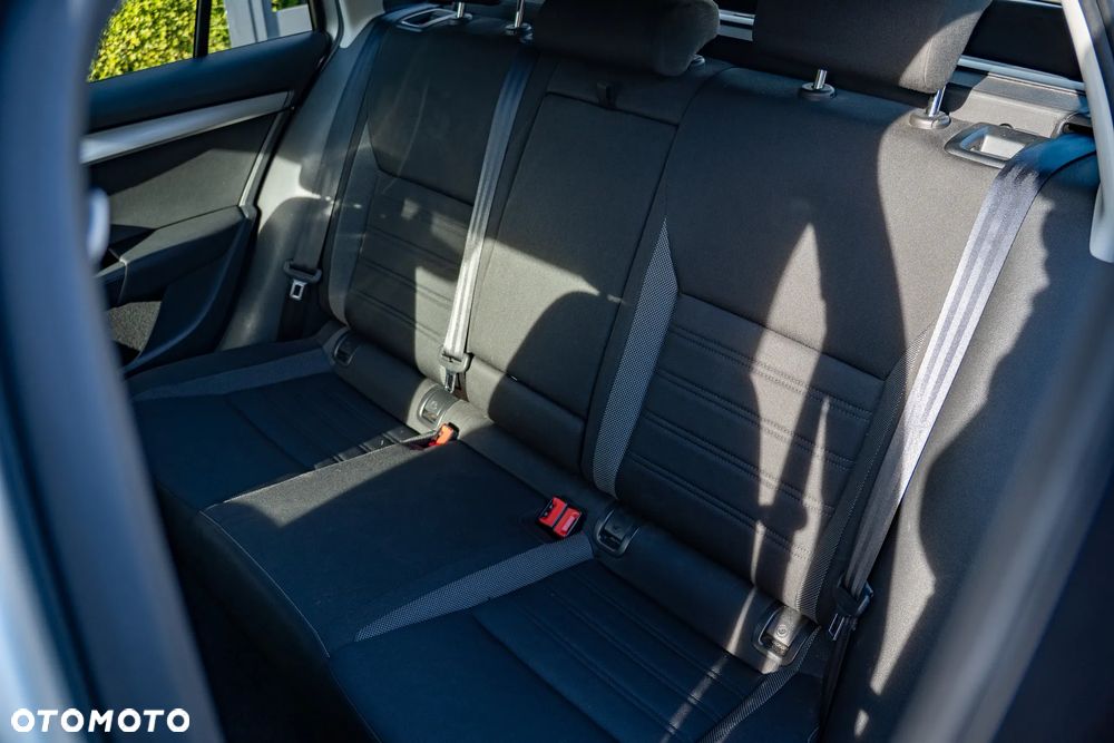 Skoda Octavia 2.0 TDI 4x4 DSG Style - 27