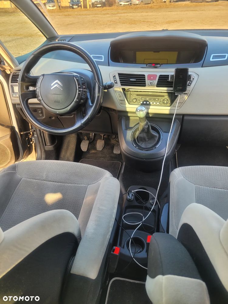Citroën C4 Picasso - 8