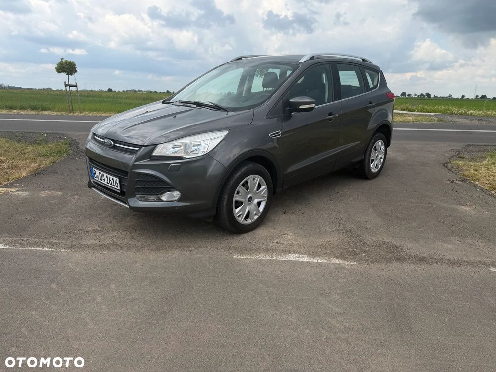 Ford Kuga - 1