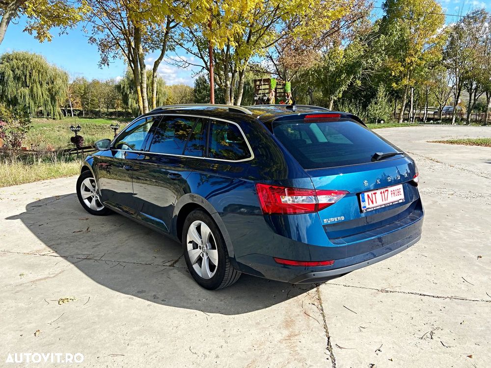 Skoda Superb 2.0 TDI DSG Premium Edition - 19