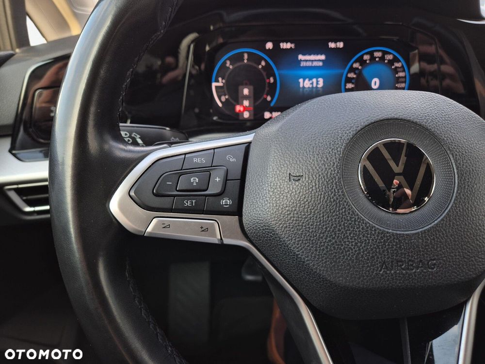 Volkswagen Golf - 16