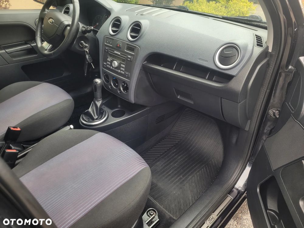 Ford Fusion 1.4 Elegance - 9