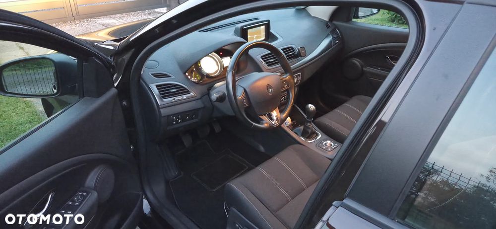 Renault Megane ENERGY TCe 130 EXPERIENCE - 16