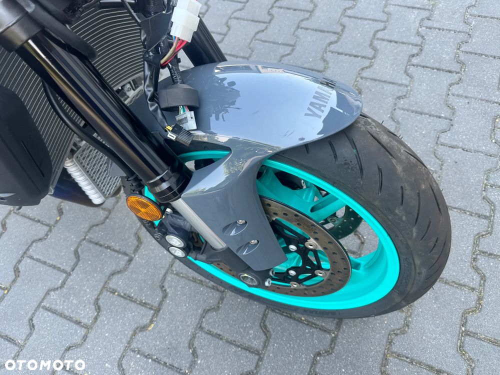 Yamaha MT - 7