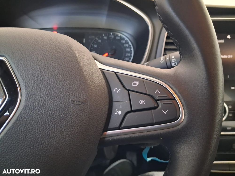 Renault Megane BLUE dCi 115 Techno - 10