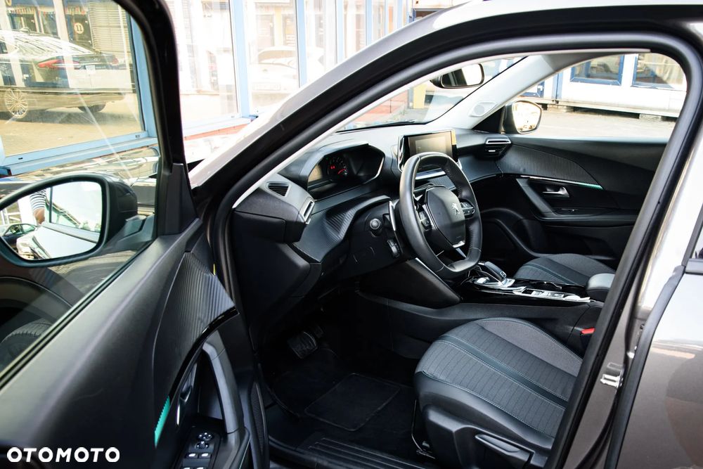 Peugeot 2008 1.5 BlueHDi Allure S&S EAT8 - 11