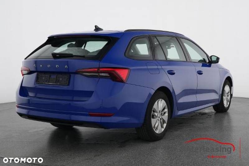 Skoda Octavia 2.0 TDI DSG Ambition - 4