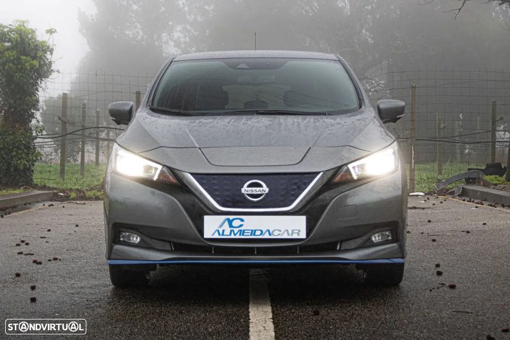 Nissan Leaf - 2