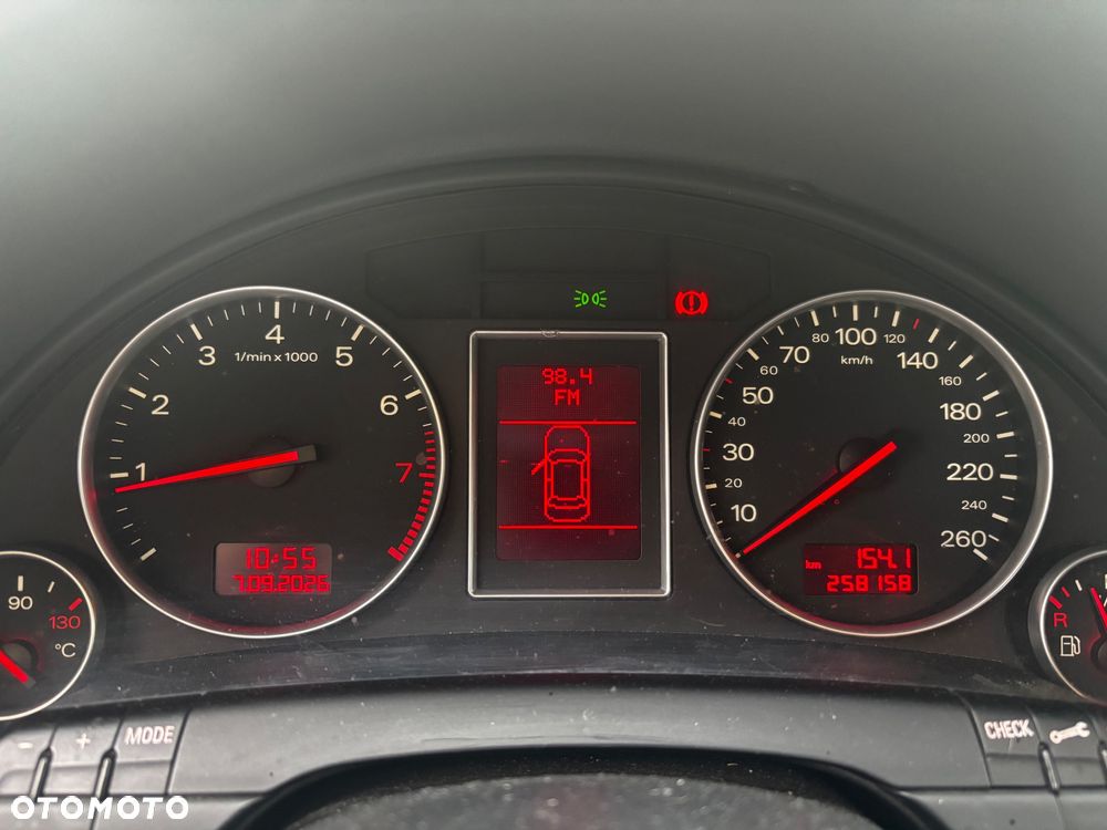 Audi A4 Limousine - 7