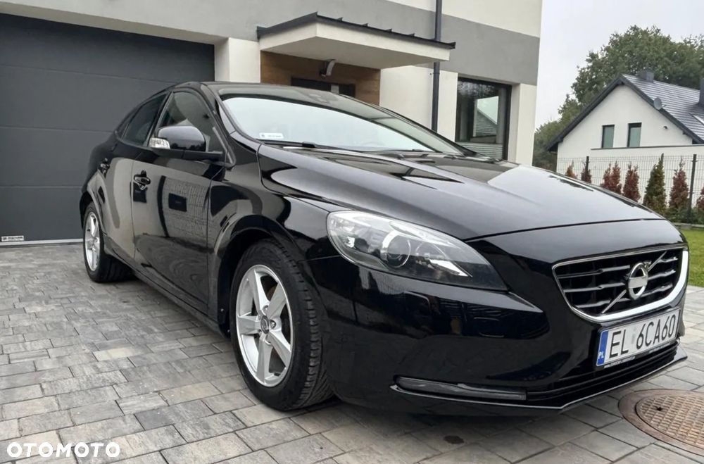Volvo V40 D2 Momentum - 4