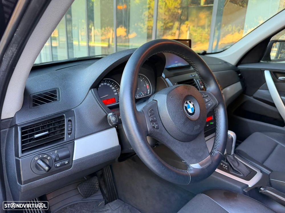 BMW X3 2.0 dA LifeStyle - 17