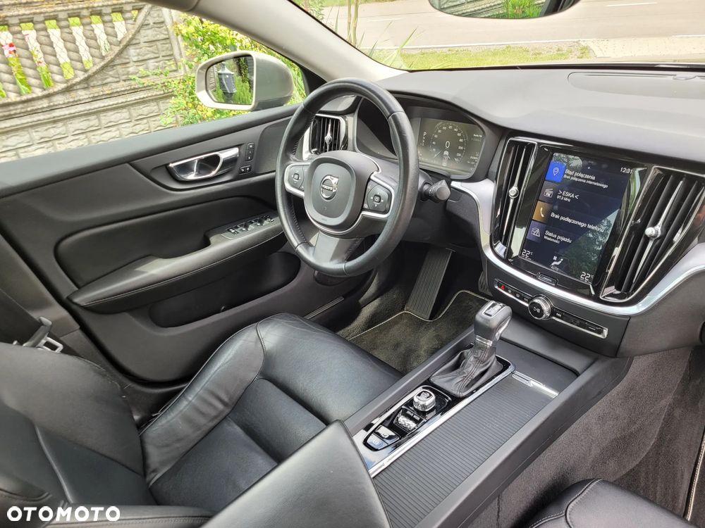 Volvo S60 T5 Momentum Pro - 10