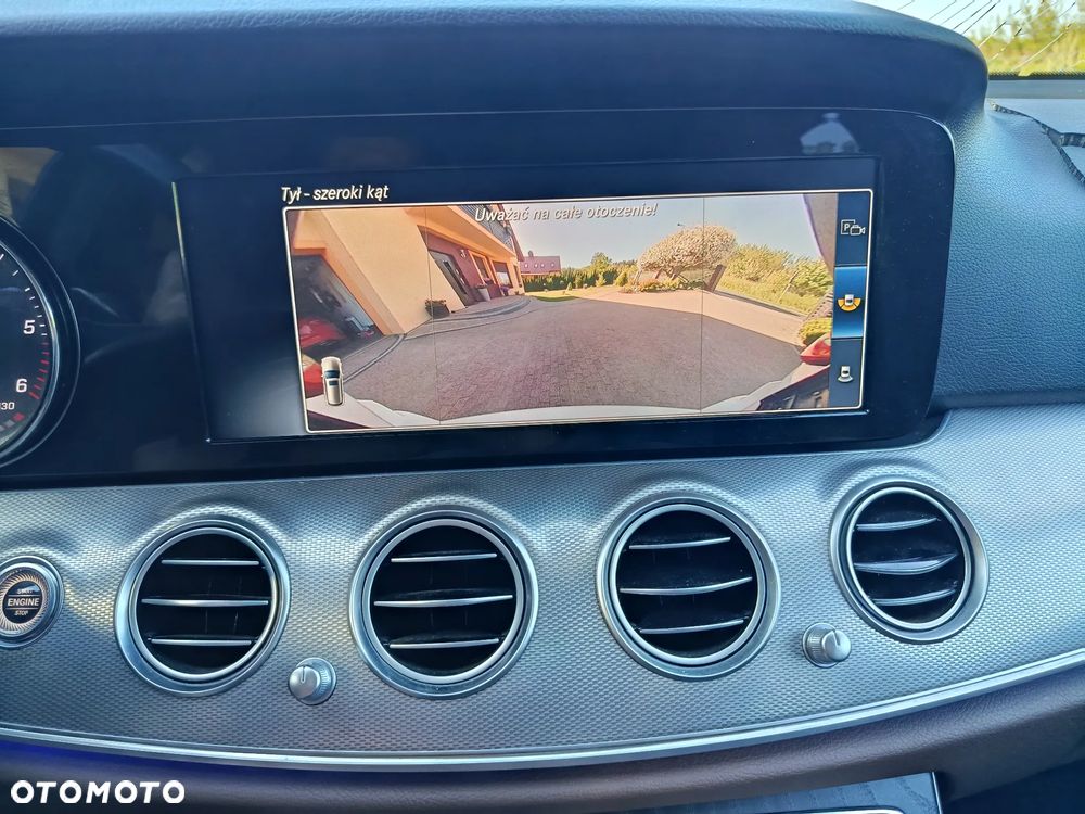 Mercedes-Benz Klasa E 220 d 9G-TRONIC - 30