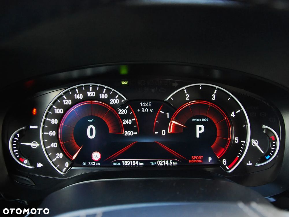 BMW Seria 5 520d xDrive M Sport sport - 39