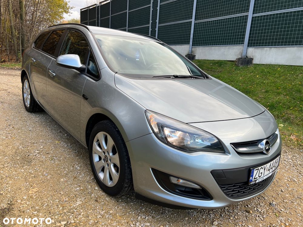 Opel Astra IV 1.6 CDTI Sport - 2