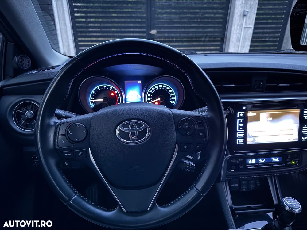 Toyota Auris 1.2 Turbo Edition S+ - 8