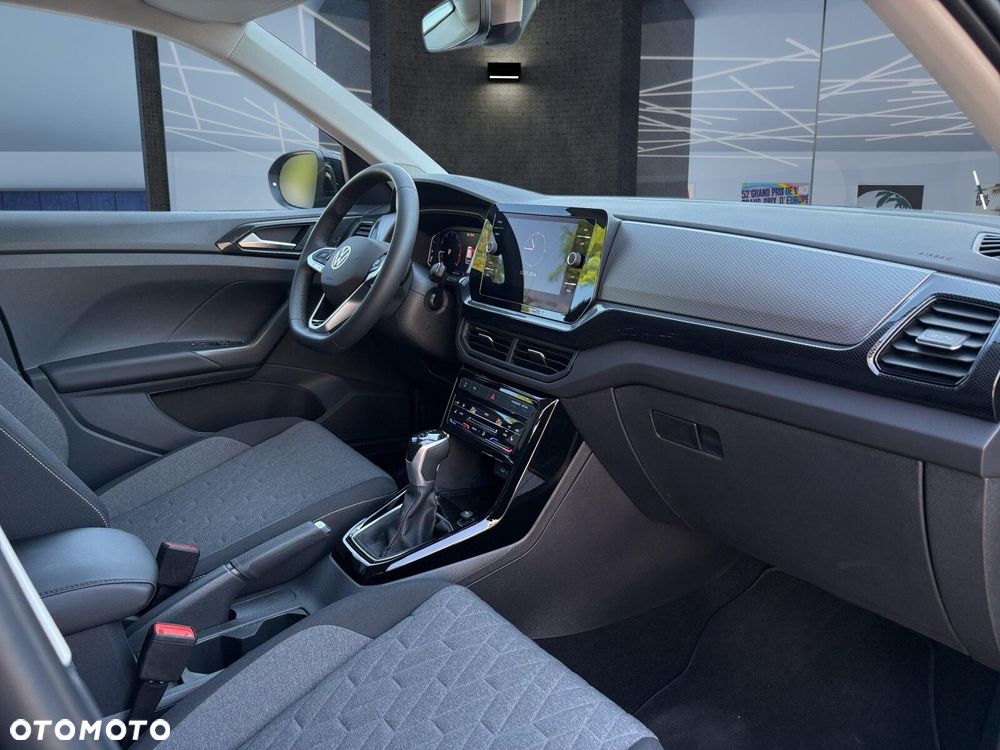 Volkswagen T-Cross - 22