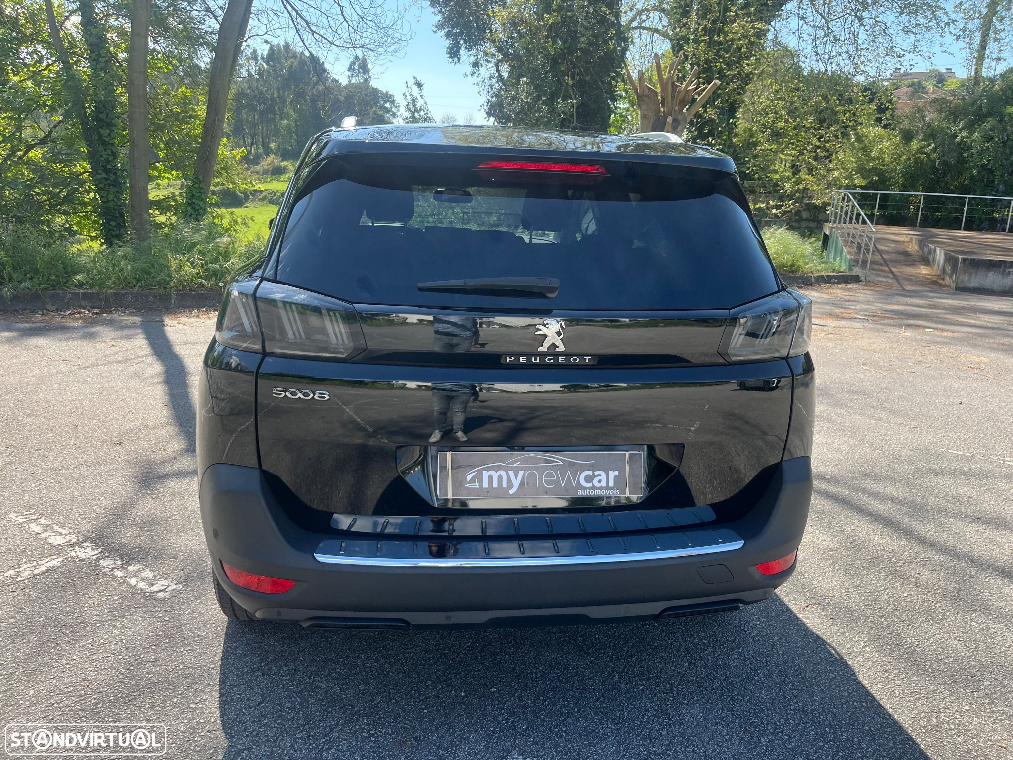 Peugeot 5008 1.5 BlueHDi Allure Pack EAT8 - 11
