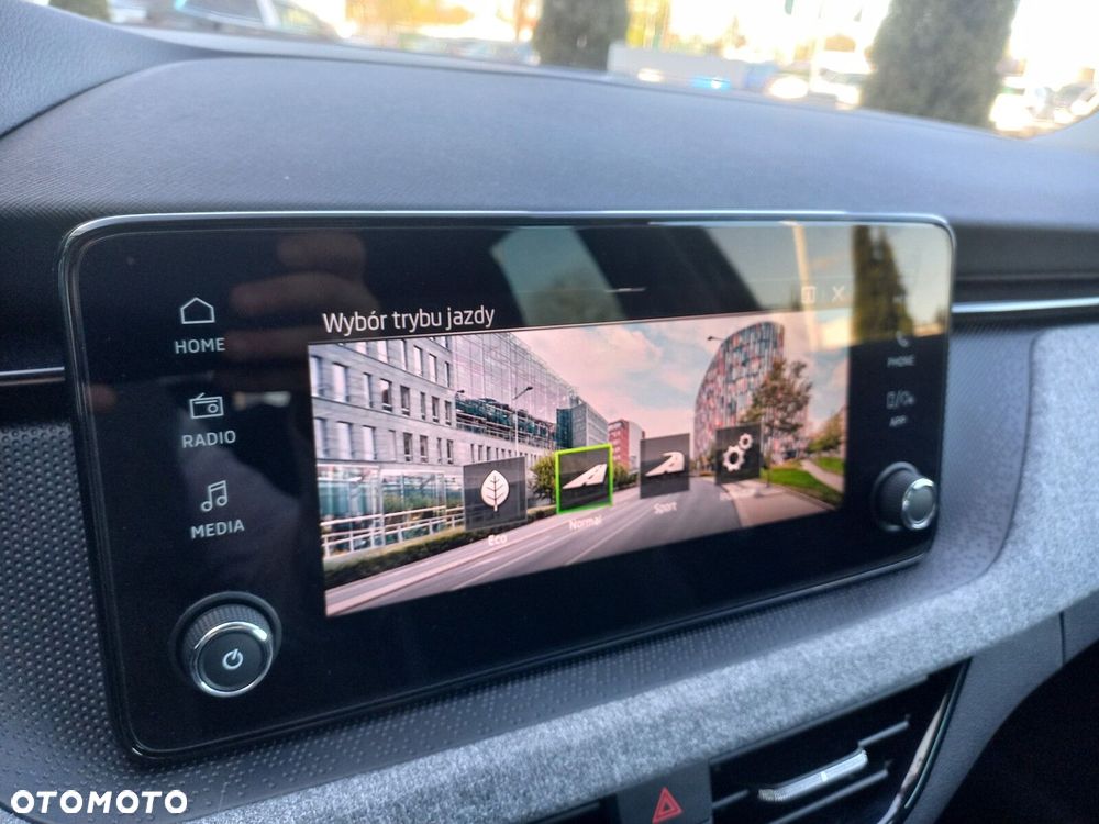 Skoda Scala 1.0 TSI Edition 130 DSG - 25