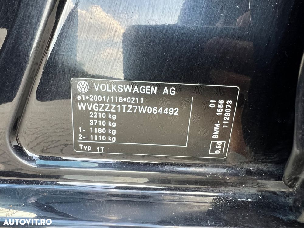Volkswagen Touran 2.0 TDI Comfortline - 15