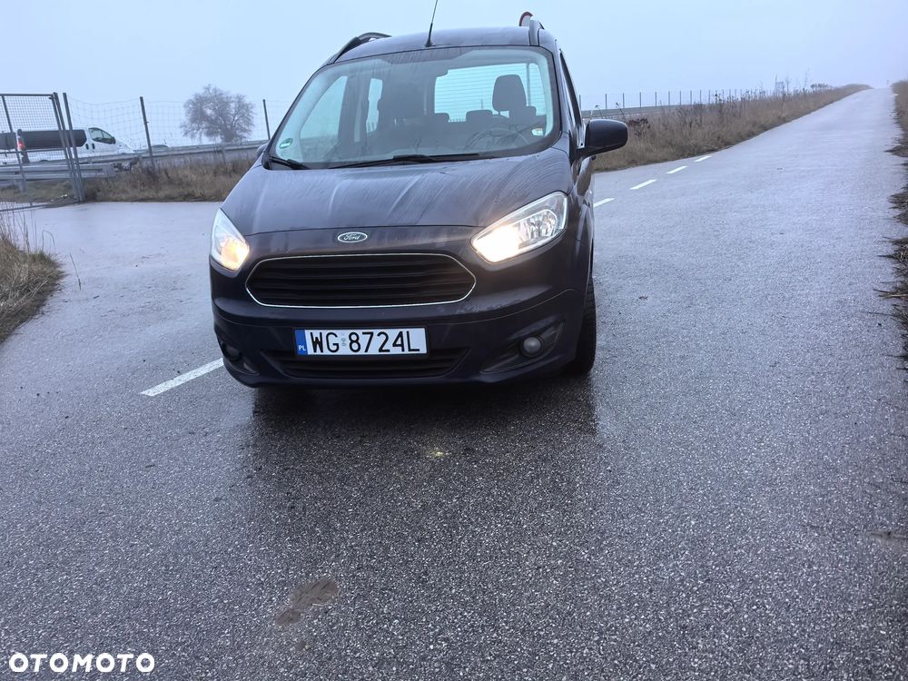 Ford Tourneo Courier - 2